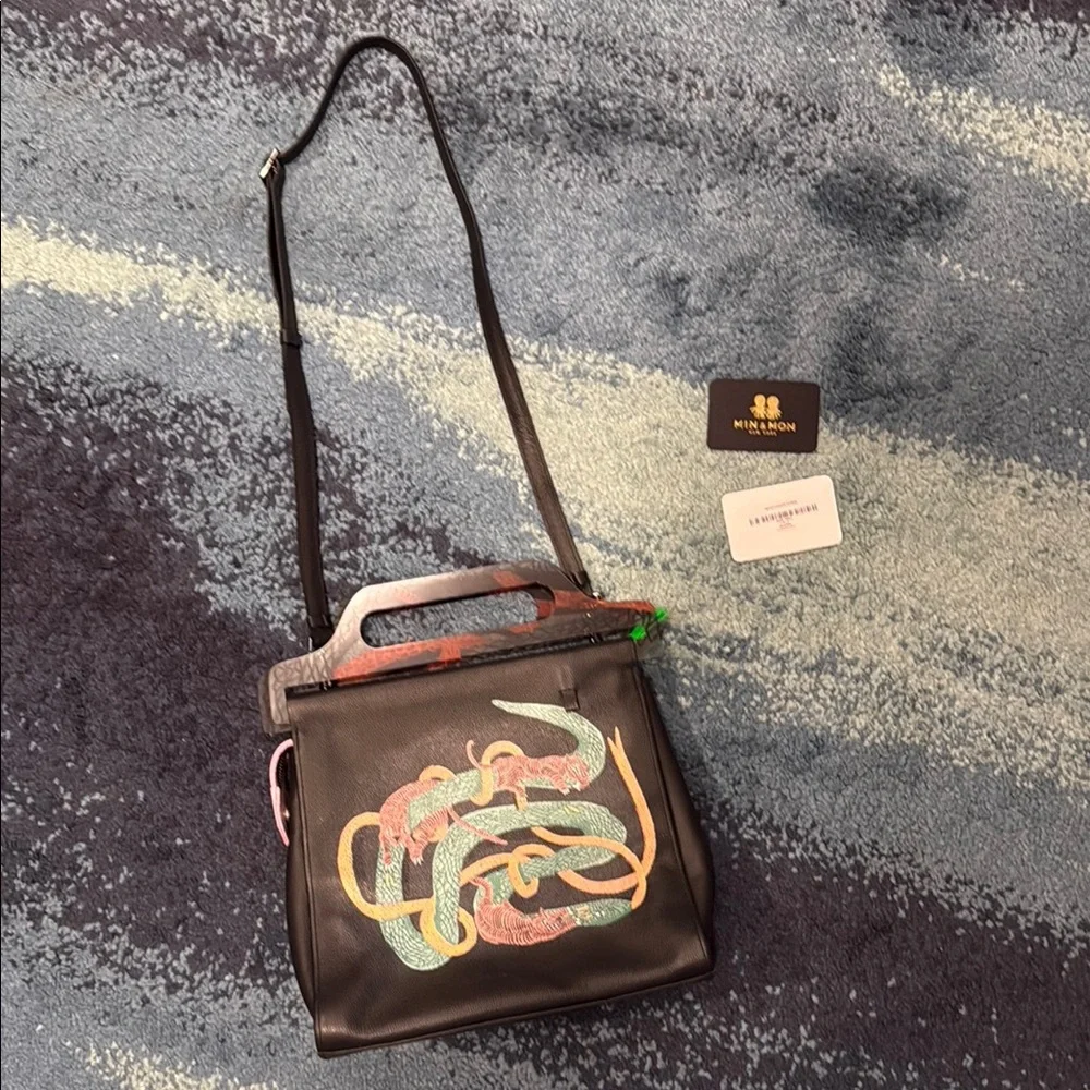 Min & Mon Black Bag with Vibrant Snake Design - Picture 13 of 16